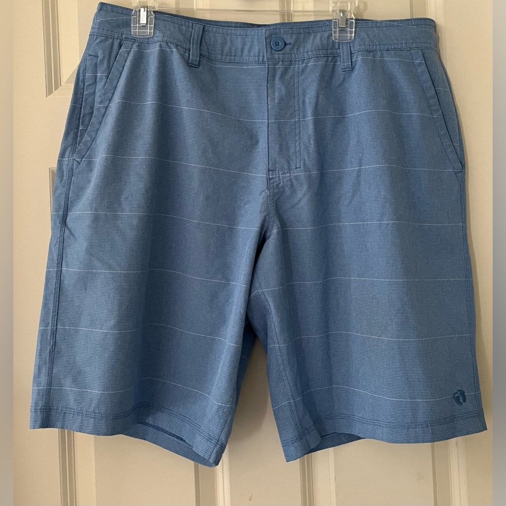 - Men’s Hang Ten blue shorts, size 38 subtle plaid pattern